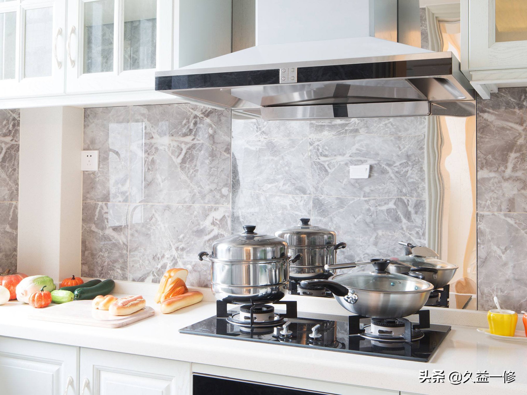 人家做饭自家冒烟，原来是烟道出了问题，解决烟道漏烟办法有这些