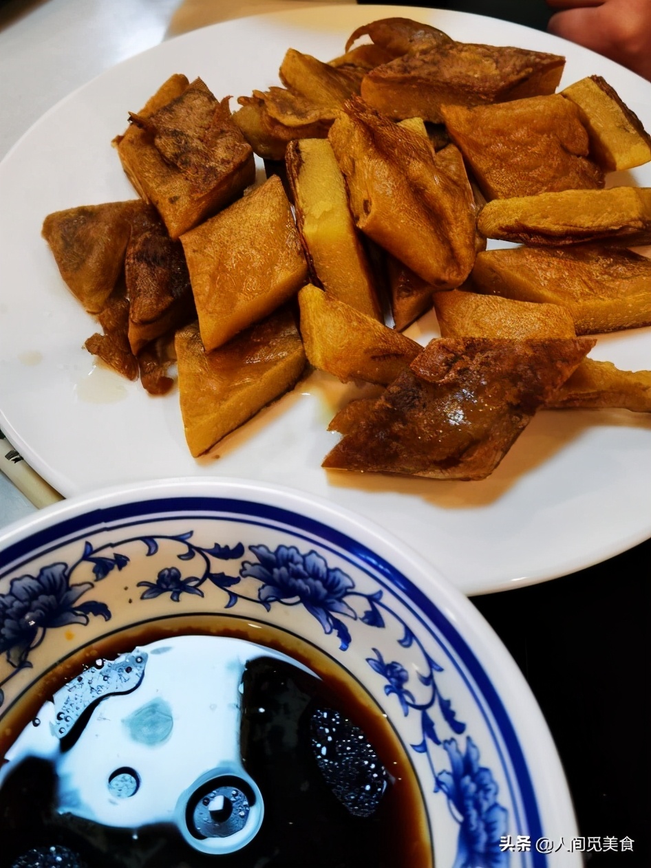 老北京卖卤煮,老北京卤煮卖多少钱一碗