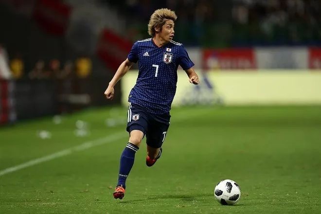 中国足球和日本足球哪个更强一点,日本足球的进步中国足球何去何从