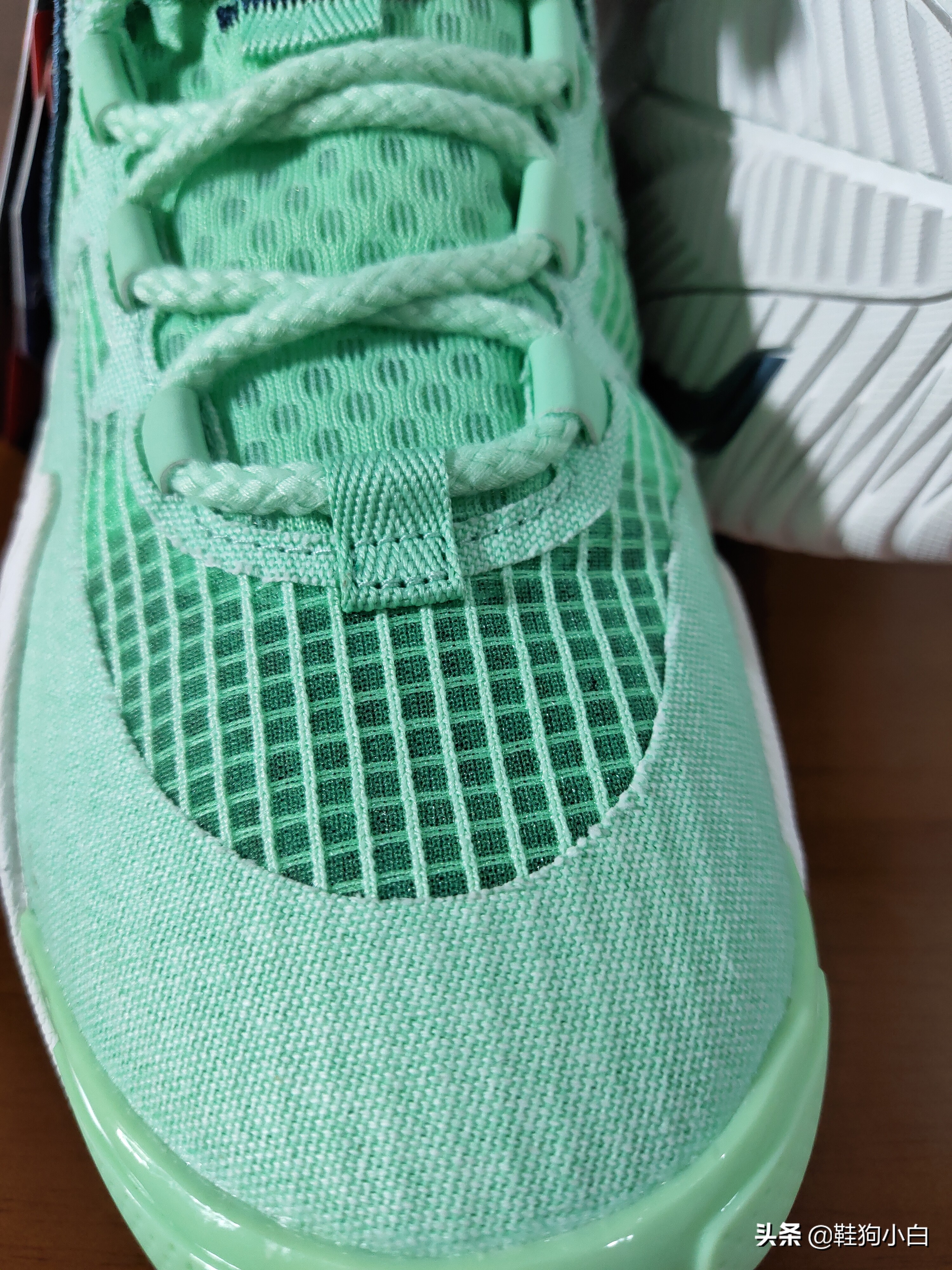 反伍2low篮球鞋测评,反伍2low球鞋测评