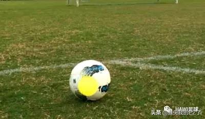 足球正脚背射门支撑脚站位,足球脚弓推射与脚内侧踢球的区别