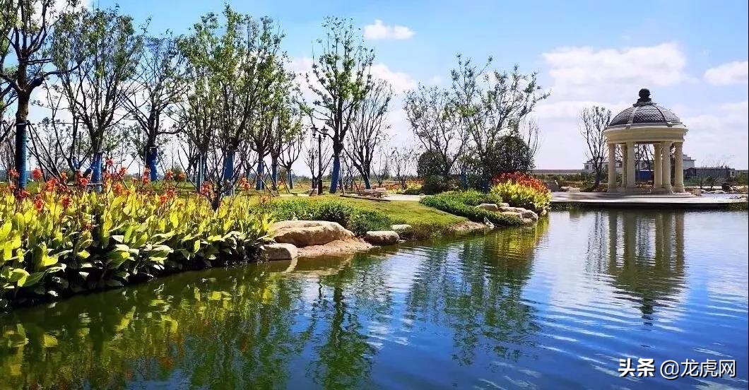 万亩湖山,万亩湖山大城