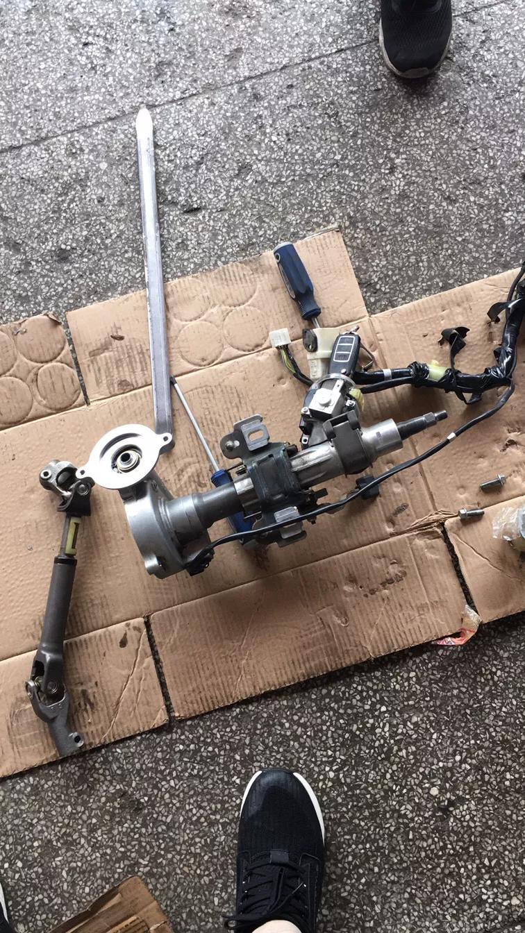 老款rav4原地打方向有异响,老款rav4方向盘很重跑偏