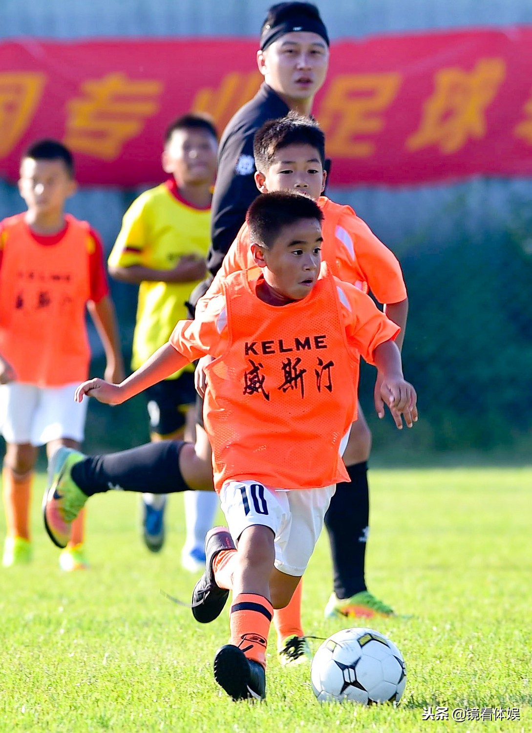鐜嬮湝閲岀毊,閲岀毊涓轰腑鍥借冻鐞冪暀涓嬬殑韬奖