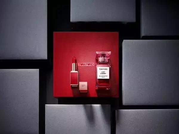 告白口红、限定美妆、多重组合解锁少女心，这个七夕谁最“撩”？