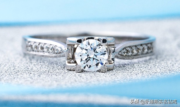 买钻戒要关注哪些事项,购买卡地亚钻戒关注事项
