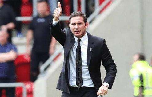 深度足球：评价红魔和蓝军的两位少帅