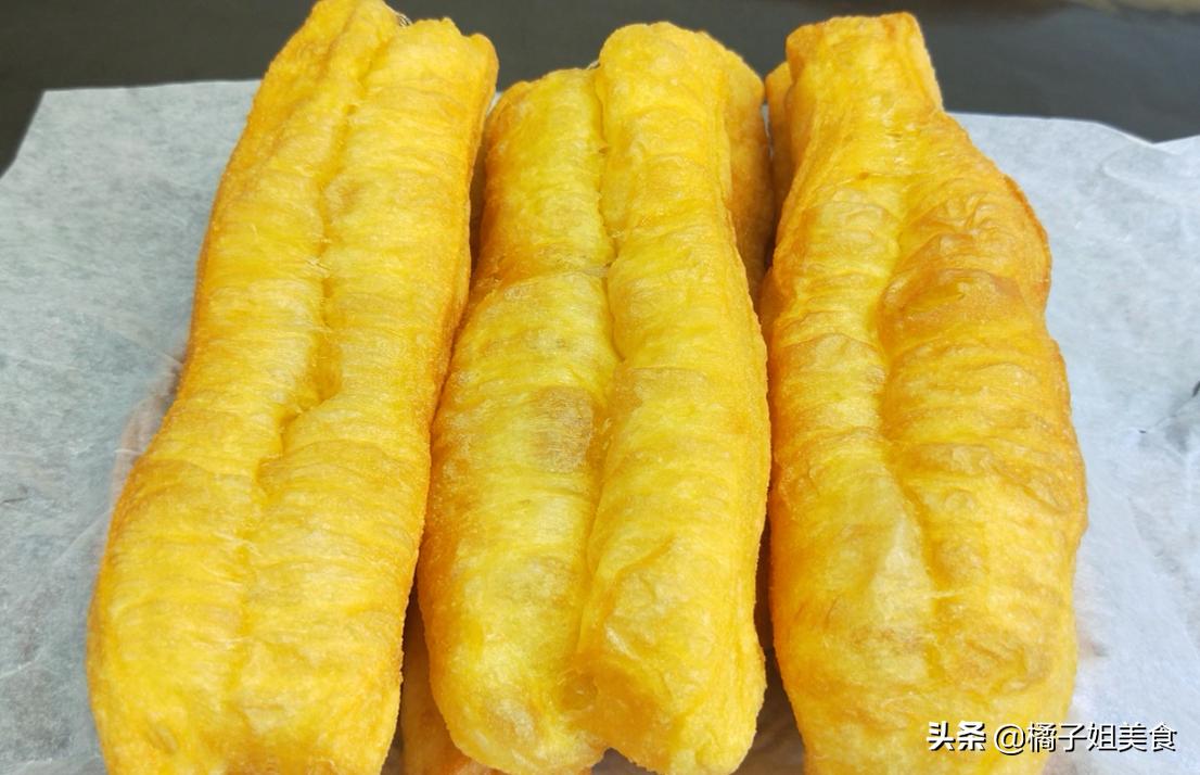 油条家常做法前一晚做好,油条快速做法和配方的全过程