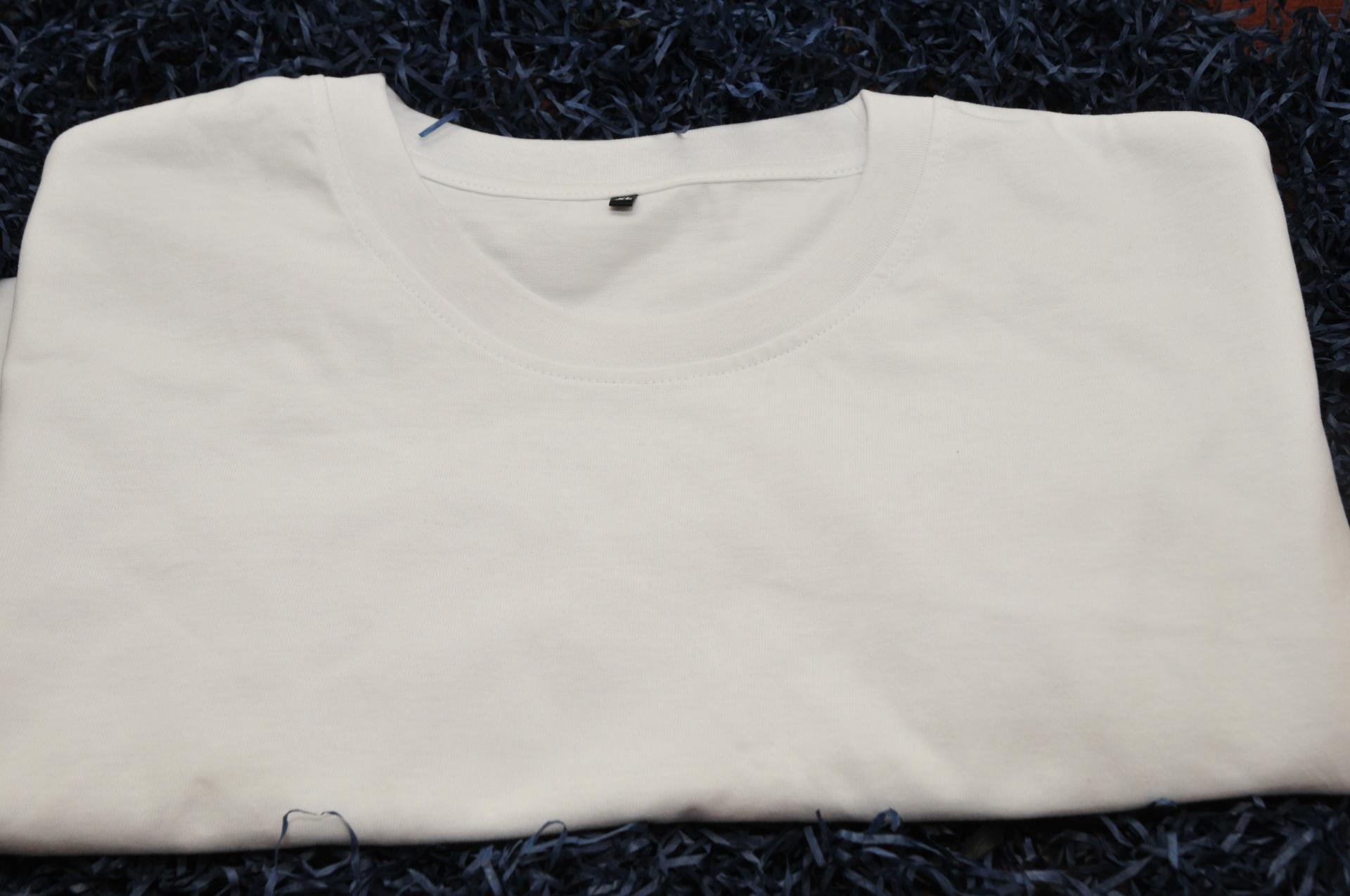 怎么选择经典百搭版型好的t恤,t恤的选择与搭配