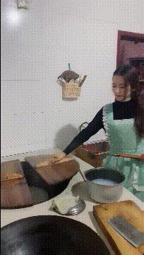 女人各种状态的样子搞笑图,女人每天必须做的搞笑事