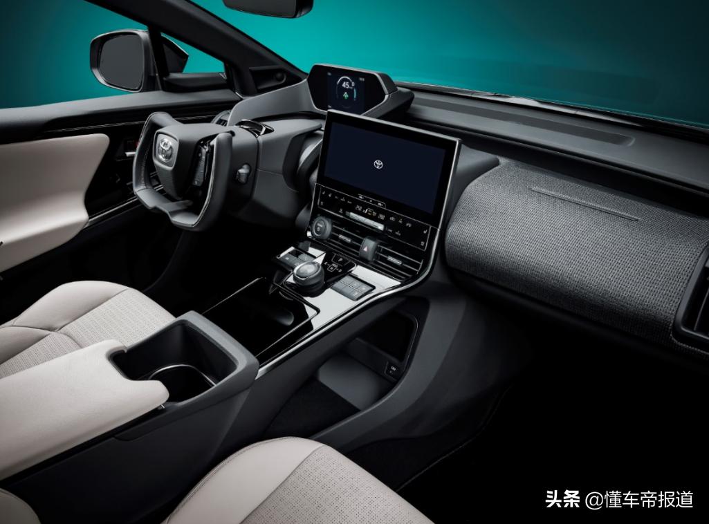 新车｜短悬挂长轴距，造型科幻！丰田纯电SUV概念车亮相上海车展