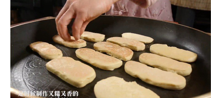 松花饼吃着有松花粉的味道吗,松花粉糯米饼