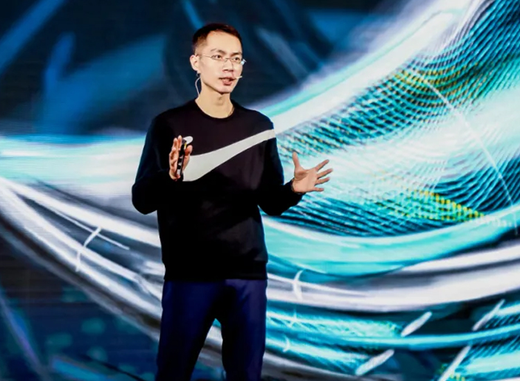 鸿星尔克vs安踏,鸿星尔克和安踏比谁的好