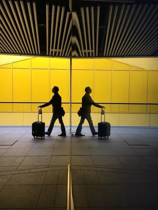 曾经的地产人还有多少在坚守,那些要离开即将离开的地产人