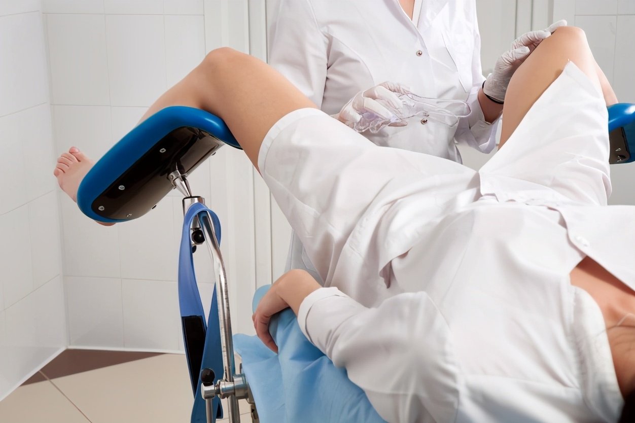 40岁女性应该怎么关注妇科炎症,女性有必要妇科体检吗