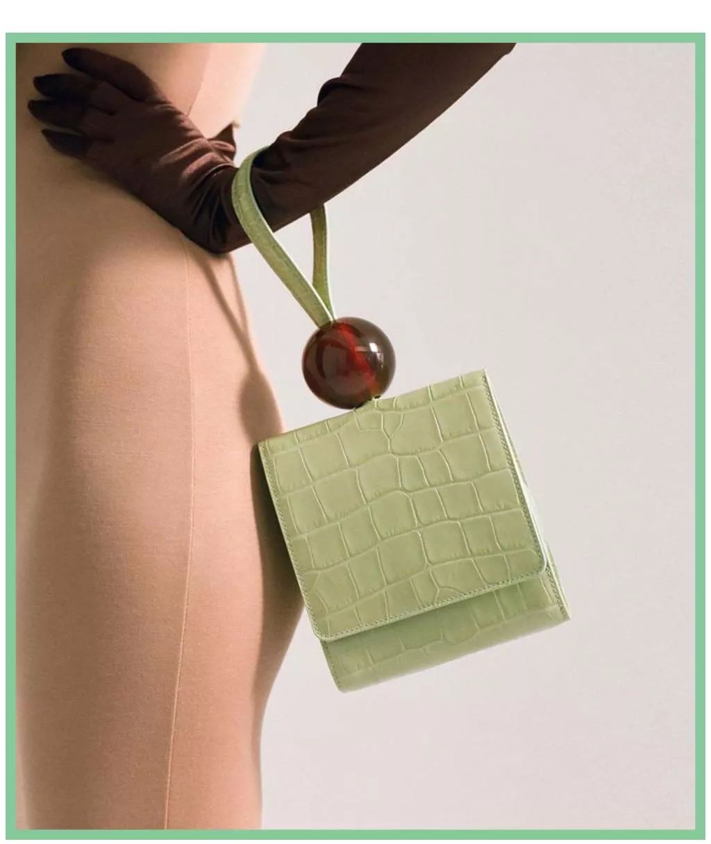 今年流行女款秋冬新款裙子,今年秋冬流行什么半身裙子