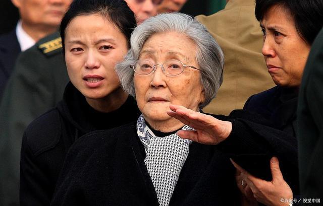 钱学森夫人蒋英年轻照,钱学森夫人蒋英今年多大年龄