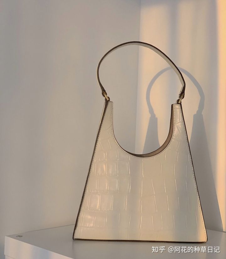 lv香奈儿包包必买经典款,lv香奈儿gucci千元捡漏低至2折