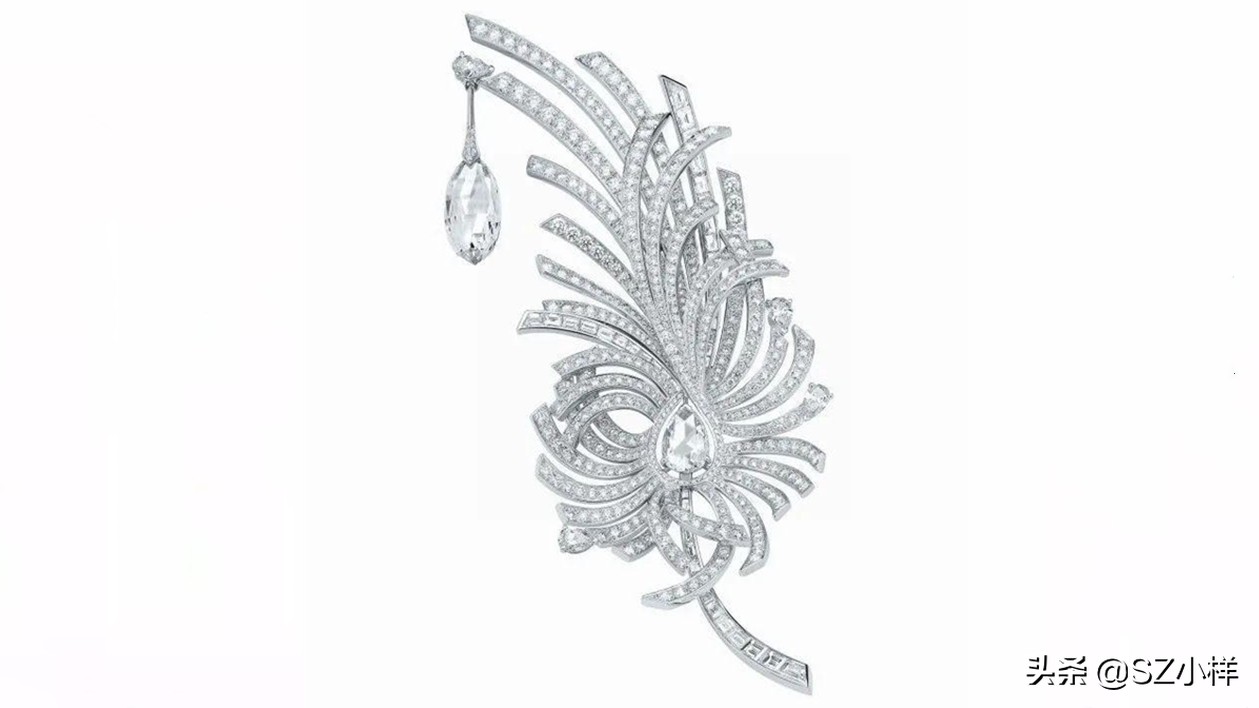 轻盈飘逸的羽毛，承载厚重的文化，演绎珠宝界永不落幕的时尚经典