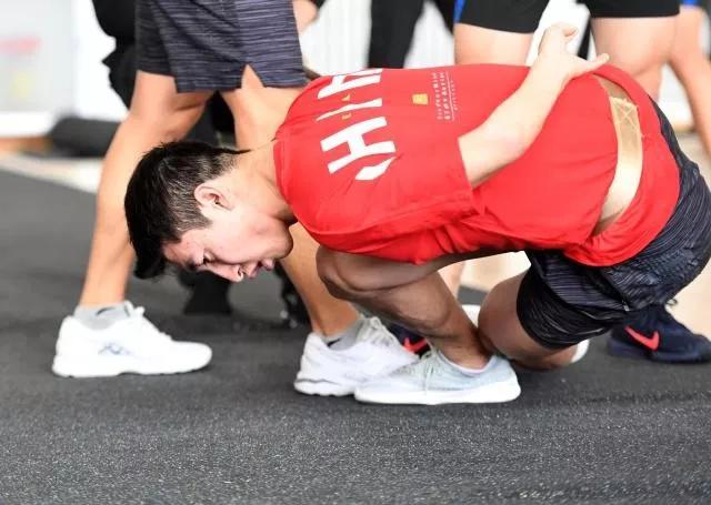 「极限头条」京张智能铁路贯通；4成轮滑鞋不合格