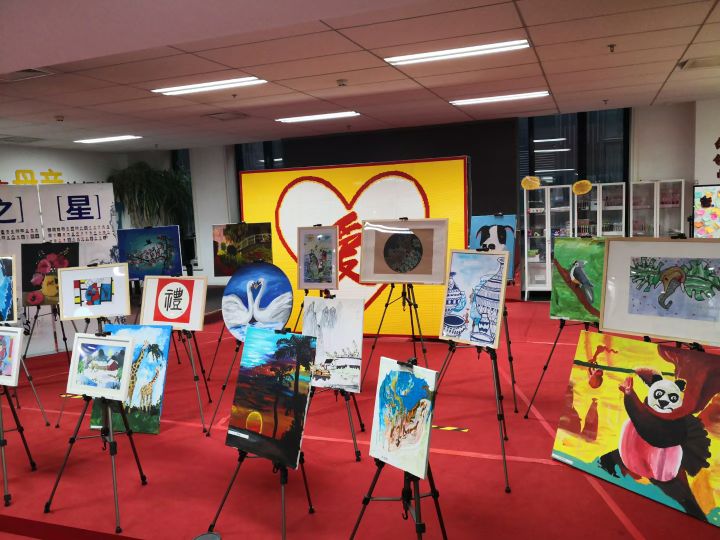 第二实验小学的画展,北京朝阳区第二实验小学完整视频