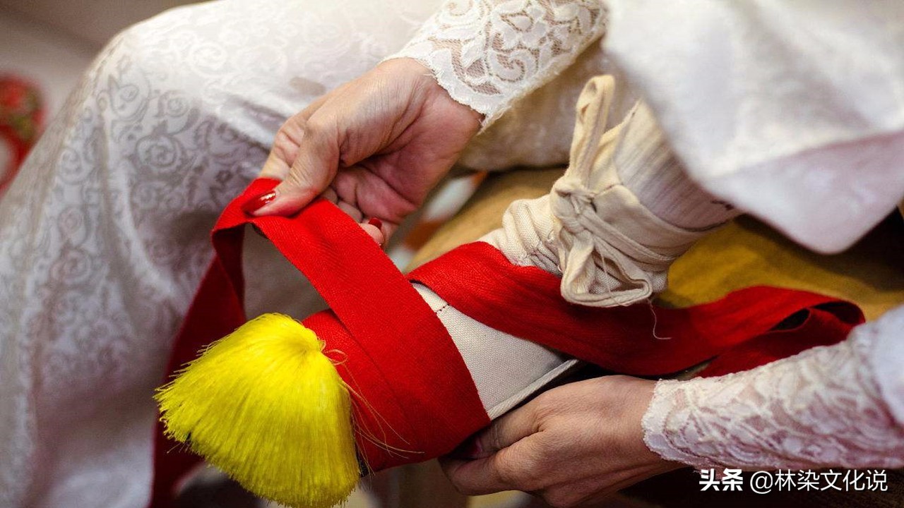 缠足真的是三寸金莲吗,缠足跟裹小脚一样吗