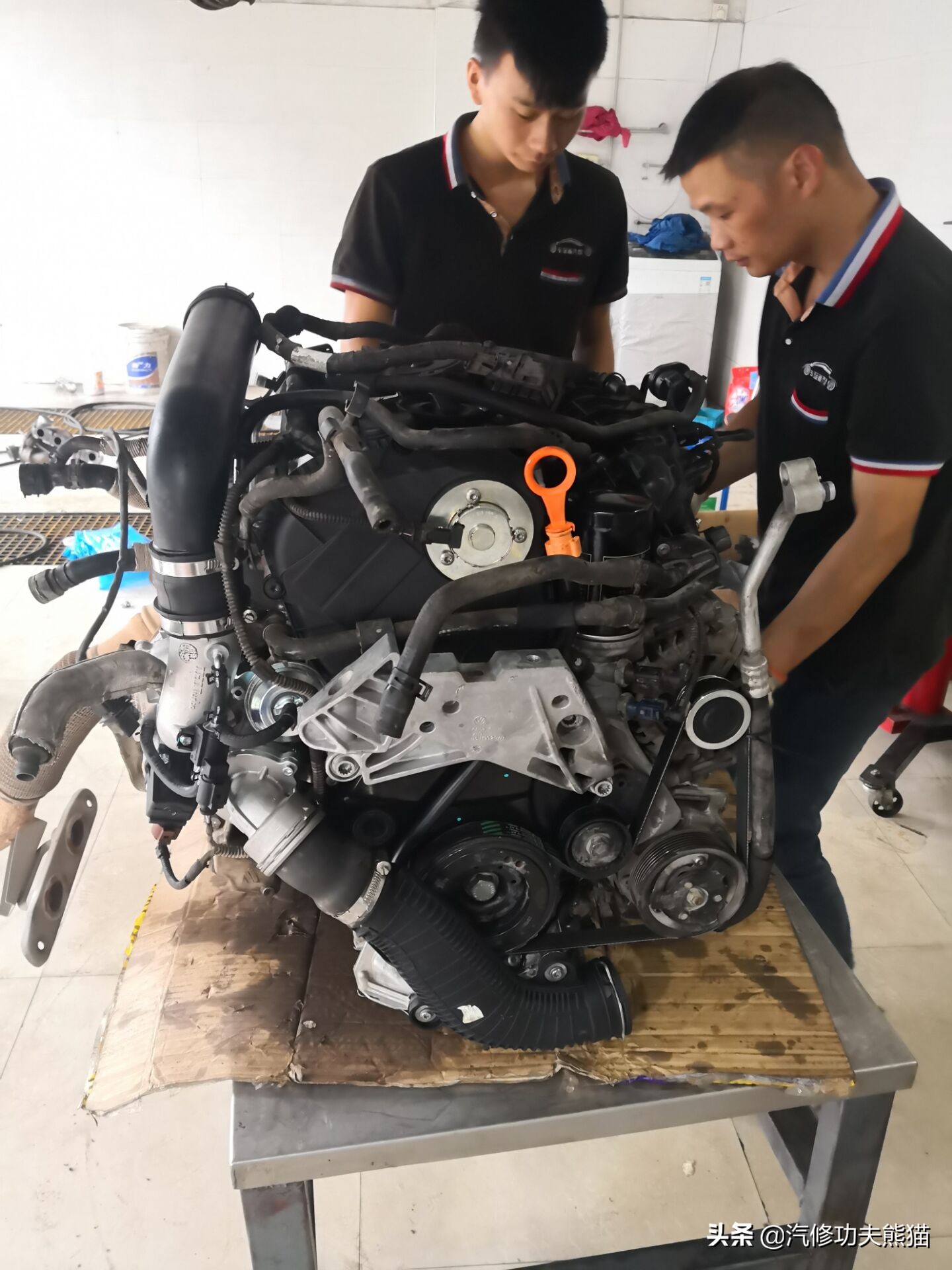 大众途观发动机烧机油维修多少钱,2010款大众途观严重烧机油