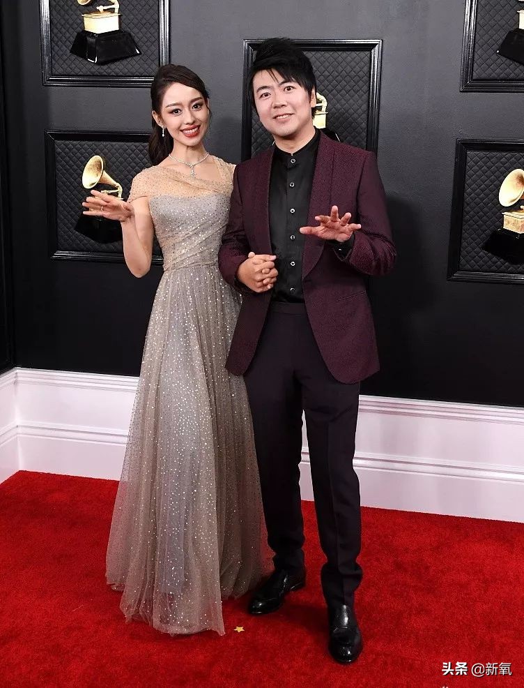 李佳琦令人心动的offer美容仪,mesmooth美容仪测评李佳琦