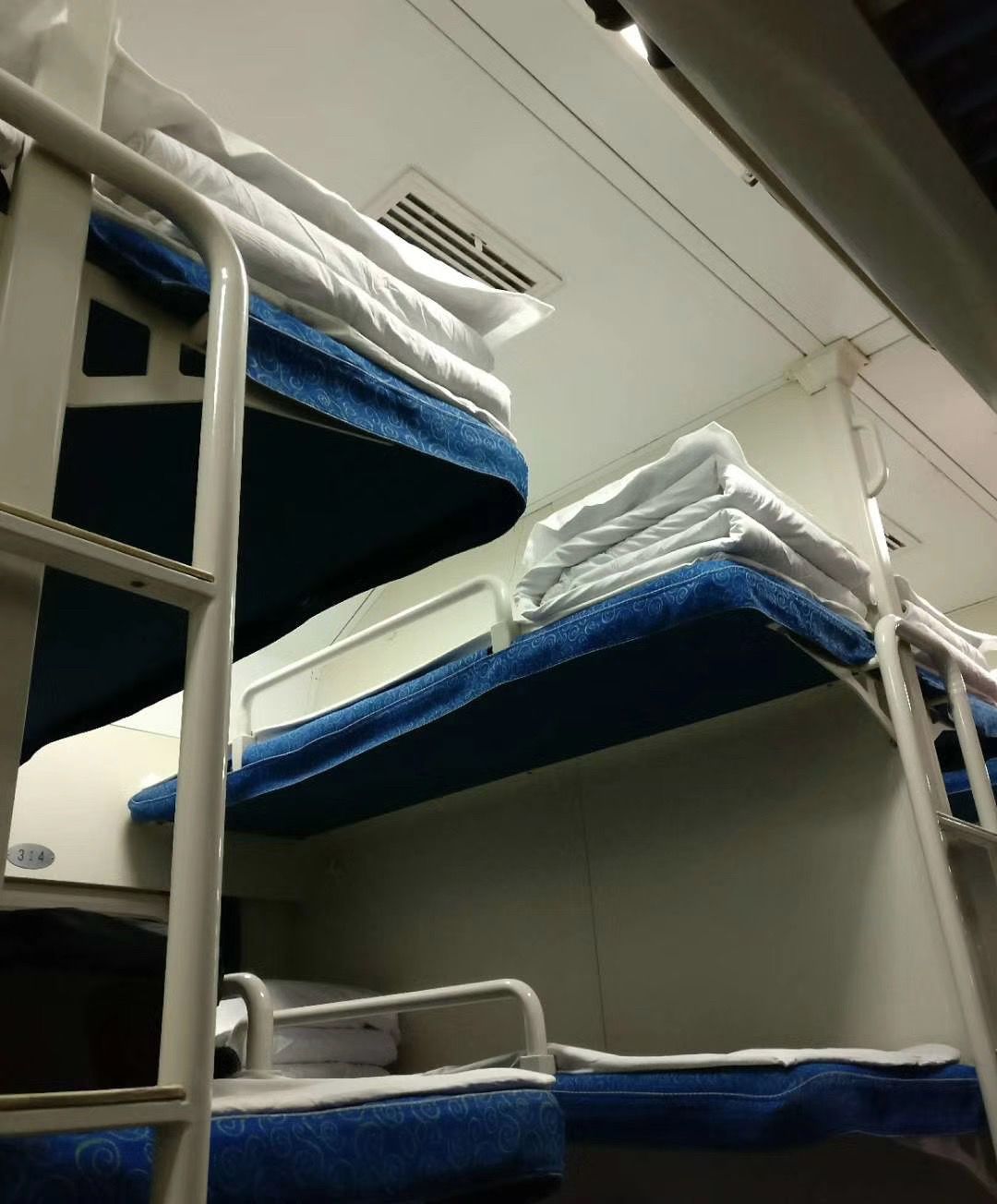 二本毕业生北漂,二本毕业生北漂现状