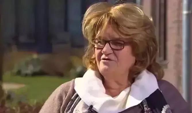 世界上最伟大的*局骗**：152名老人被骗8年，却觉得无比快乐