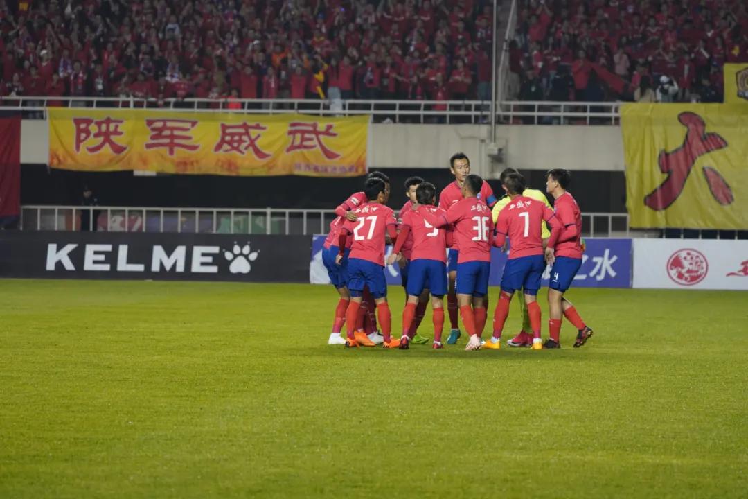 缺钱的足球队能延续陕西“金牌球市”的名声吗？
