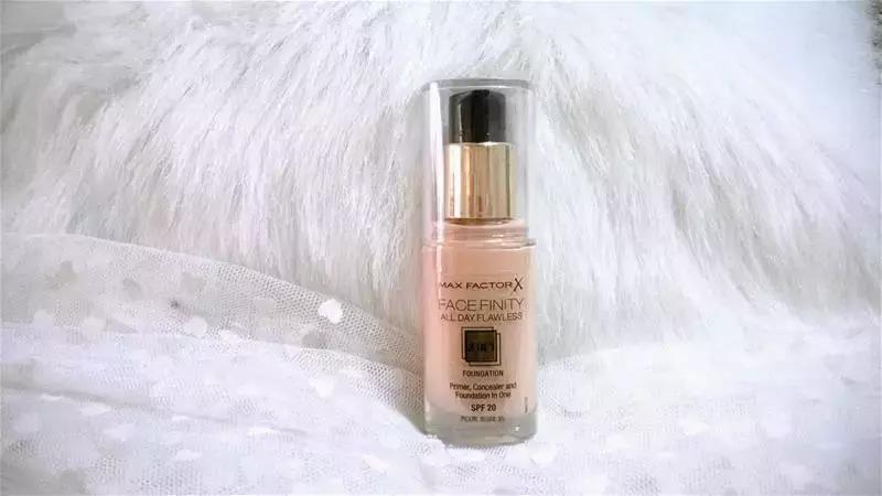 蜜丝佛陀三合一粉底液遮瑕效果,蜜丝佛陀粉底液测评视频