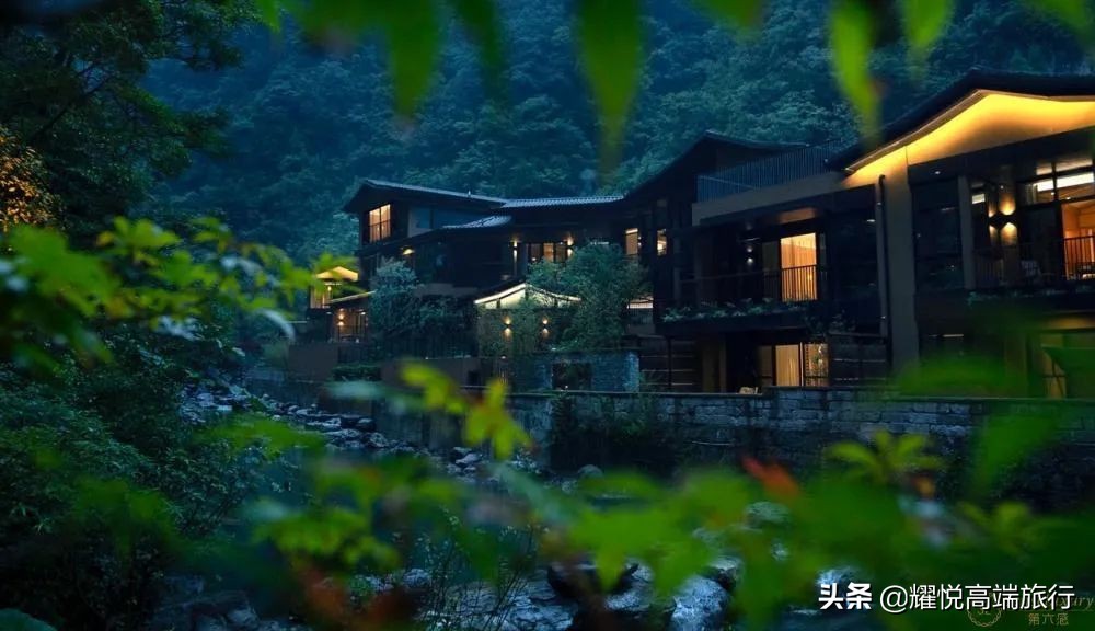 深秋温泉哪里最好,深秋泡温泉好处