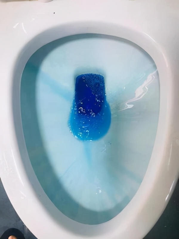 清洁力超强的蓝泡泡,蓝泡泡真的有用吗