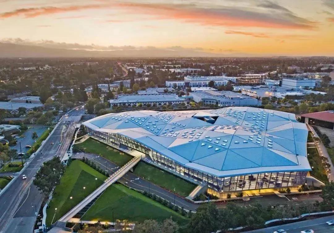 恒大足球场投资120亿哪里去了,恒大足球场投资120亿