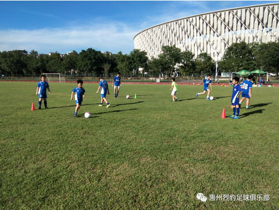 惠州青少年足球培训班,昌平青少年足球训练营在招生