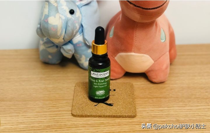 余钱不足又想用精华油？安媞珀这款用完每天出门脸蛋香香软软哦