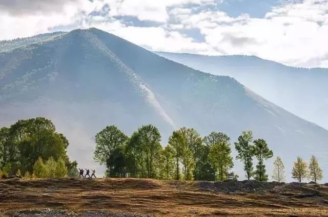 稻城亚丁白云,稻城亚丁风景没有想象中的那么美