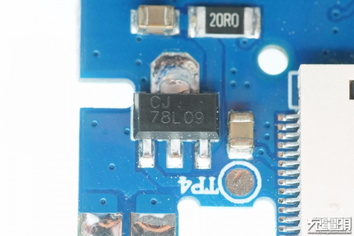 征拓20w快充拆解,征拓100w桌面充电器