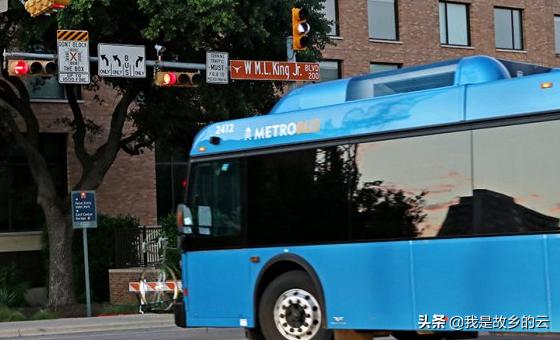 被公交车挡住闯了红灯怎么申诉,跟着公交车闯红灯了怎么办