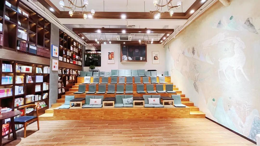 开学季即将来临，还不来南京路上商圈这些宝藏书店逛一逛？