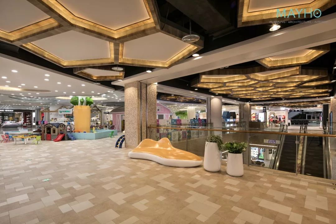 什么是沉浸式购物体验中心,沉浸式体验购物空间