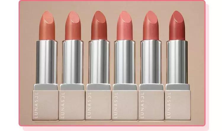 姨妈色和牛血色的区别,口红姨妈色和牛血色区别