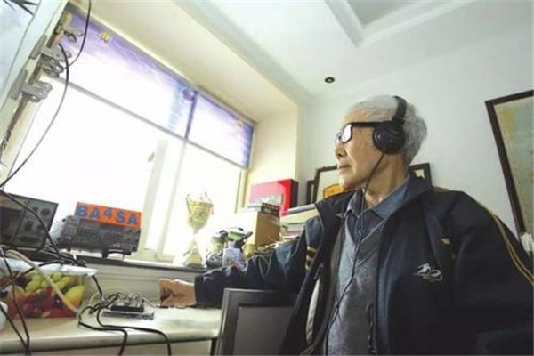 业余无线电和对讲机区别,对讲机与无线电台有什么区别