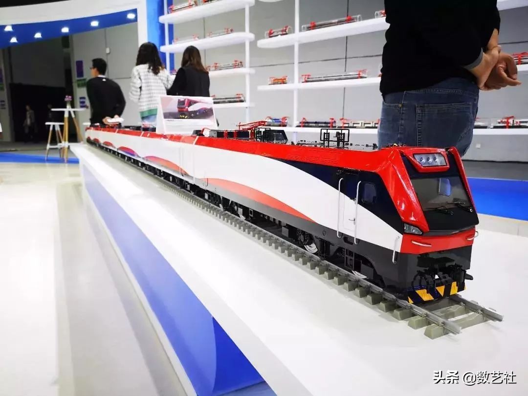 设计现代化智能新款动车,最具设计感的动车