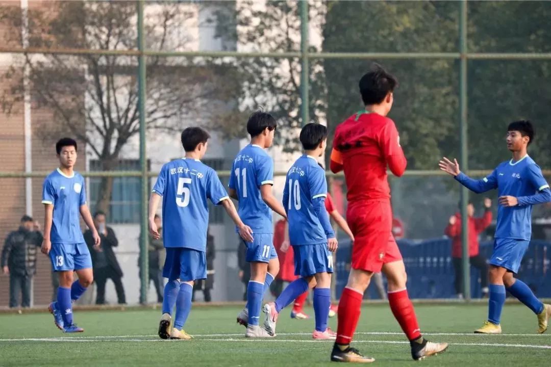 足球兵工厂,足球俱乐部的兵工厂