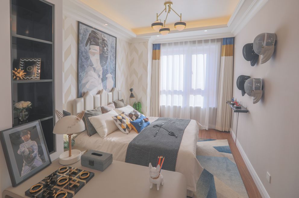 君园打动我的，不是离学校近，而是儿童房在南面，还有独立学习区