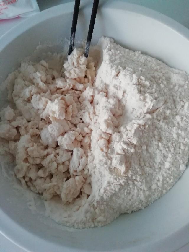 热水把面烫死还可以发酵吗,温度过高把面烫死怎么办