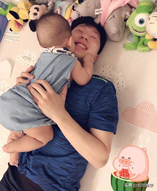 乒坛冠军马龙娶大学校花？马龙台前幕后故事？马龙夏露生活细节？