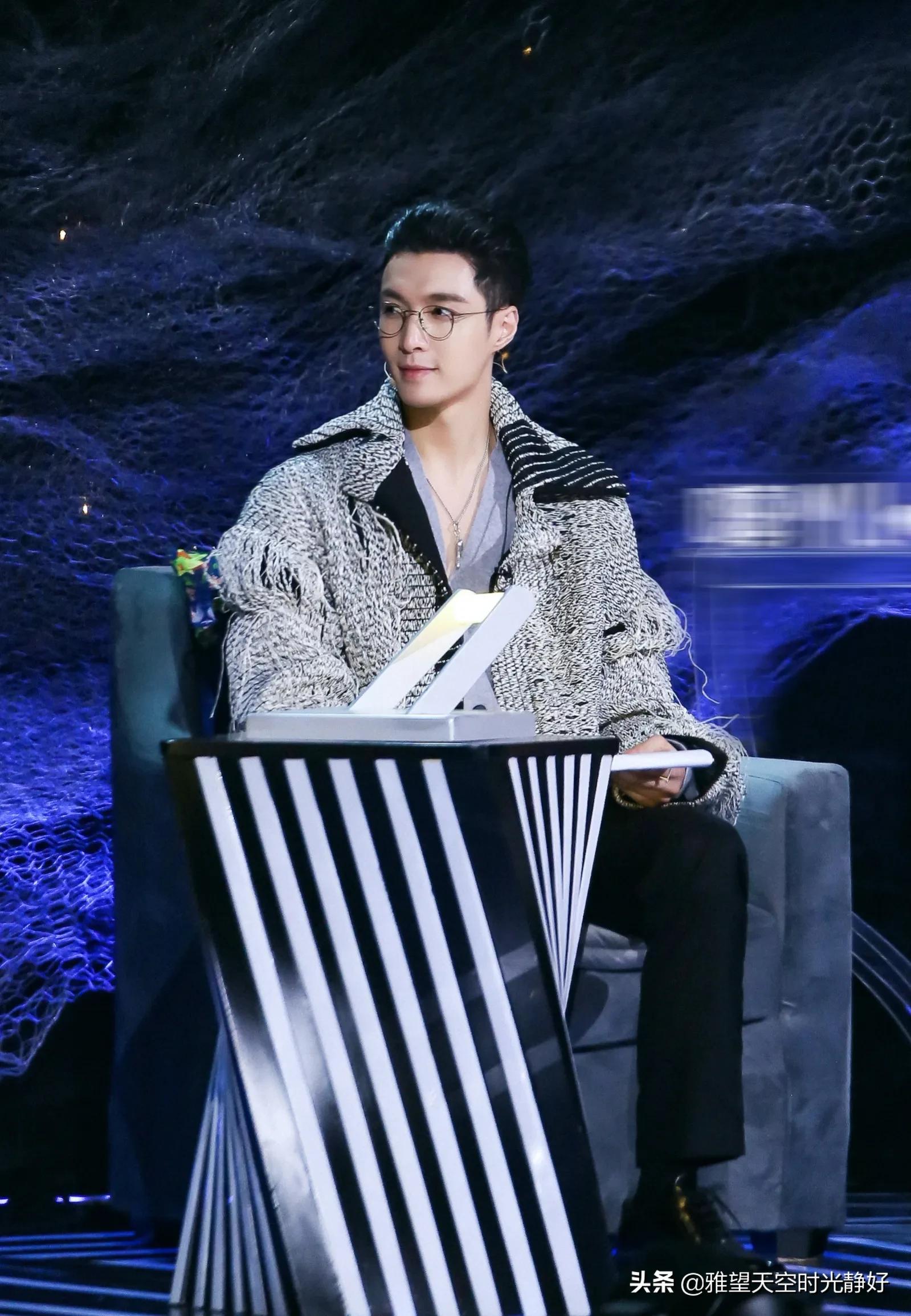 盘点国内男明星眼镜杀高清写真照斯文帅气沉稳内敛雅致贵气